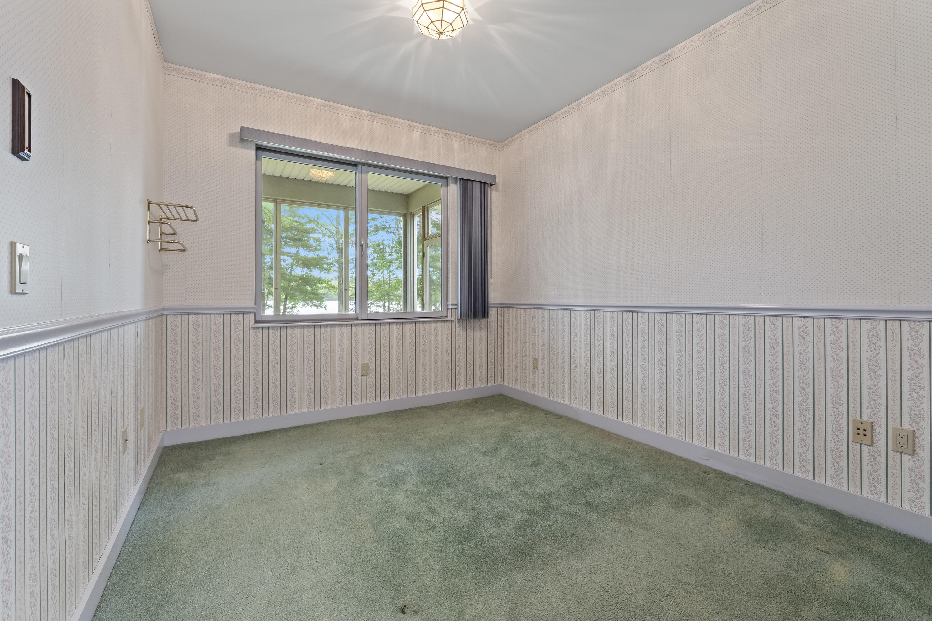 73 Hodsdon Lane Jefferson ME 04348