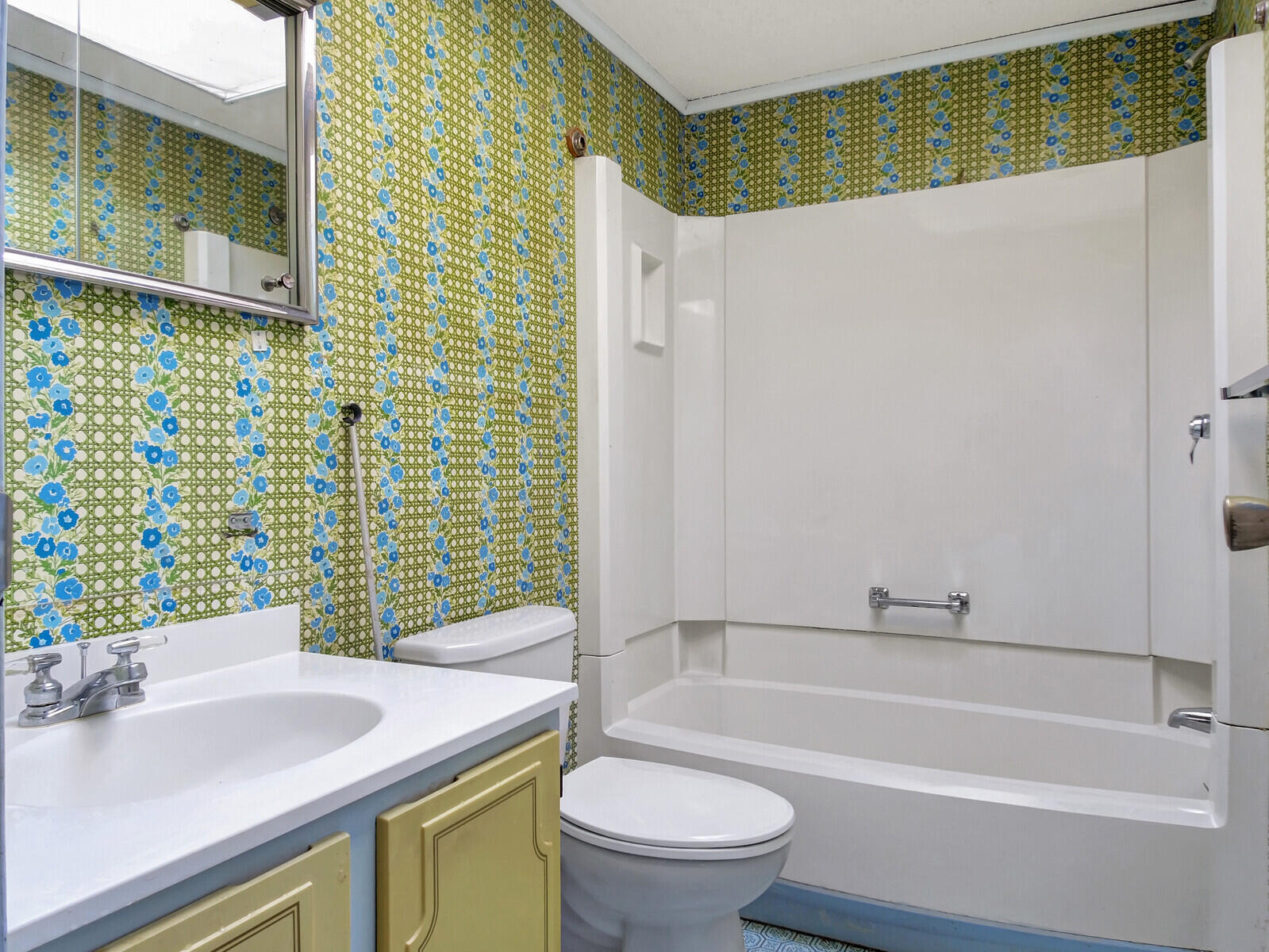 9 Kingman Road Fairfield ME 04937