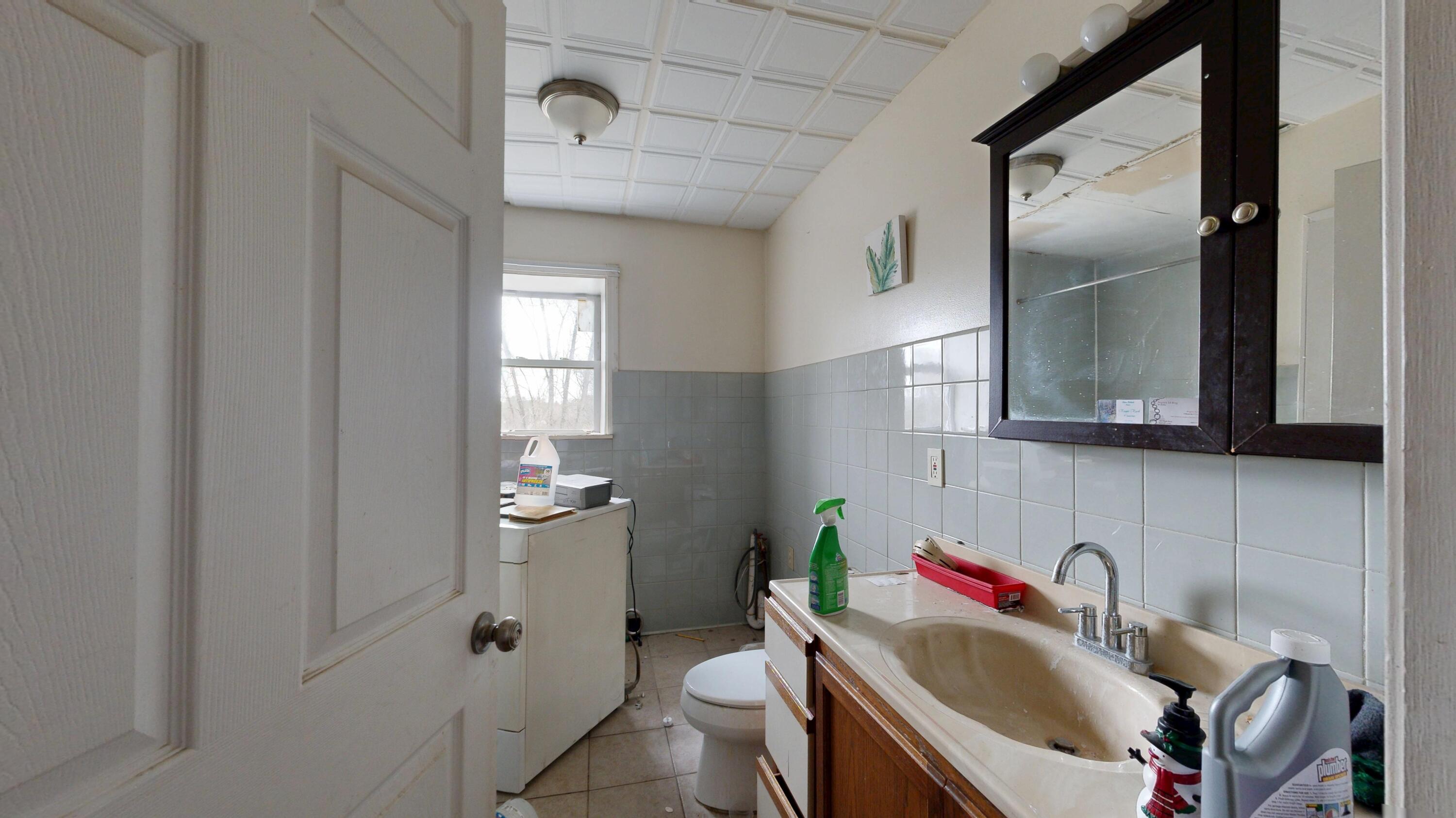 445 W River Road Augusta ME 04330