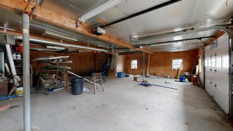 445 W River Road Augusta ME 04330