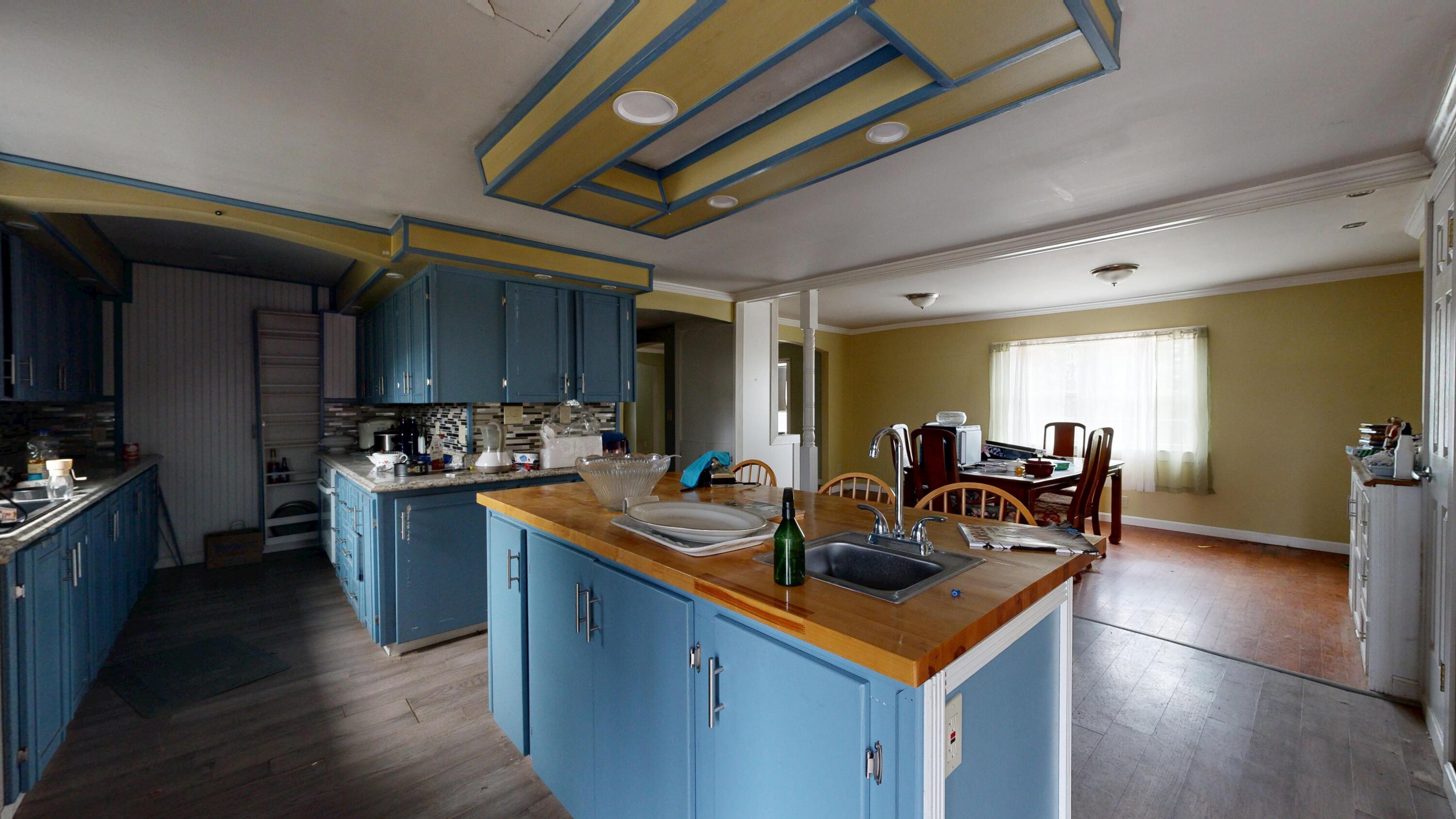 445 W River Road Augusta ME 04330