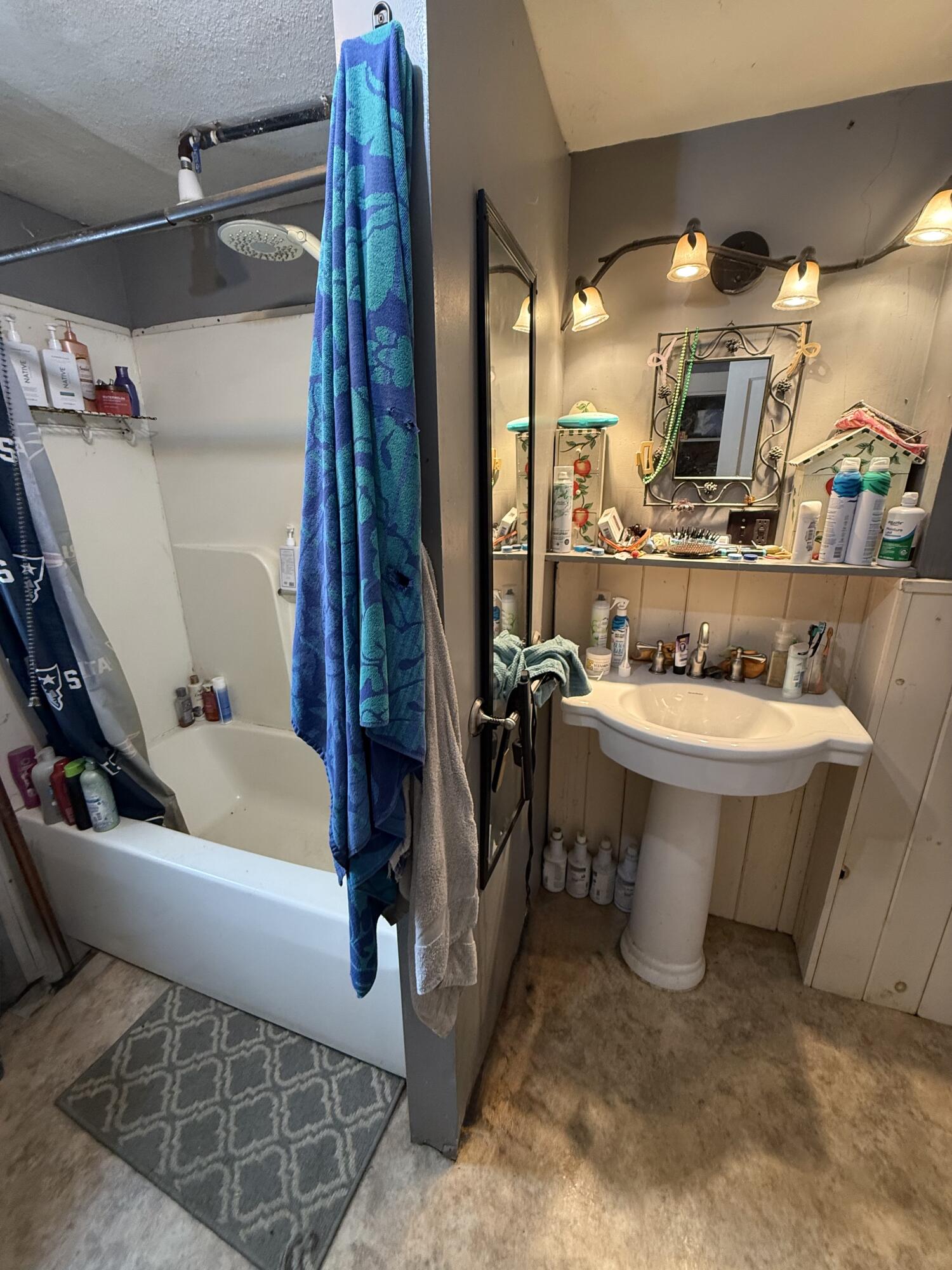 101 S River Road Calais ME 04619