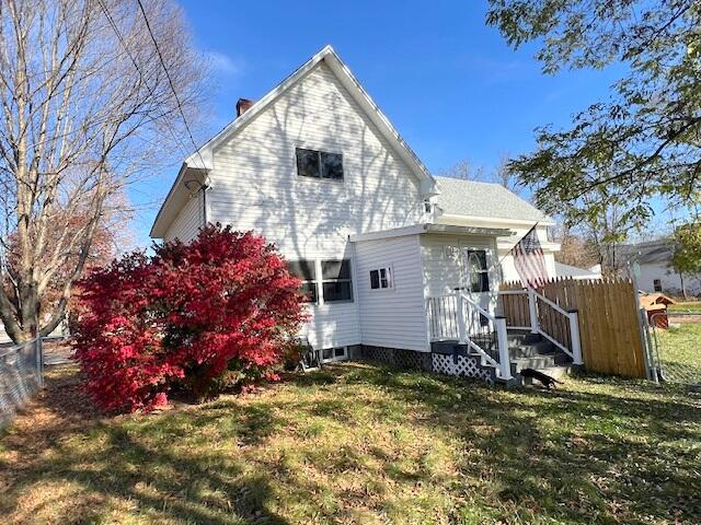 4 Pearl Street Clinton ME 04927