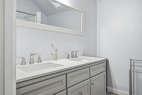 424 Winthrop Street Hallowell ME 04347