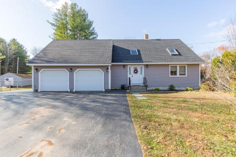 124 Ledgewood Drive Falmouth ME 04105
