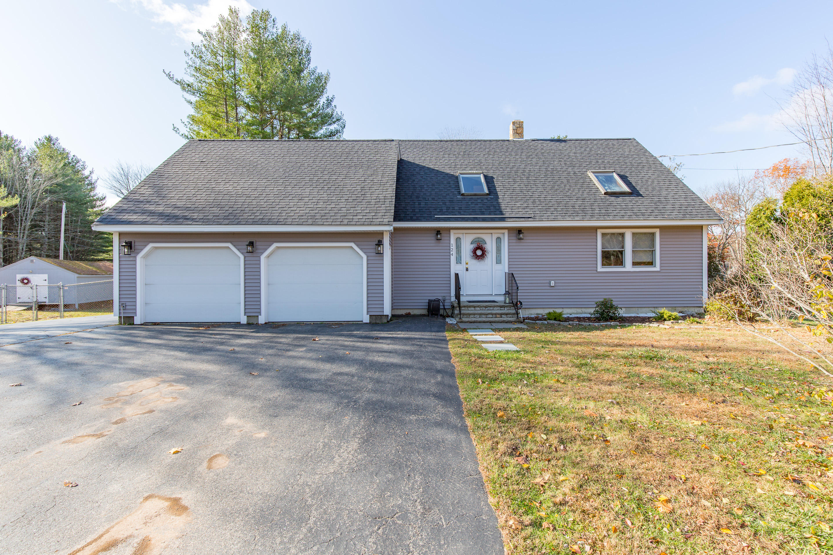 124 Ledgewood Drive Falmouth ME 04105