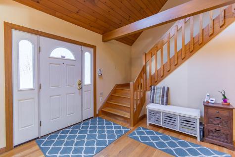 124 Ledgewood Drive Falmouth ME 04105
