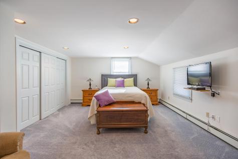 124 Ledgewood Drive Falmouth ME 04105