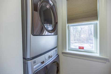 124 Ledgewood Drive Falmouth ME 04105