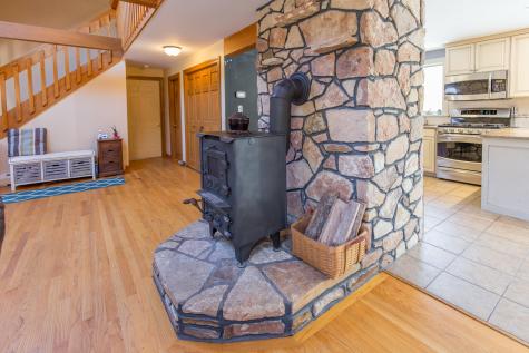 124 Ledgewood Drive Falmouth ME 04105
