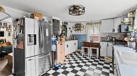 38 Meadow Road Topsham ME 04086