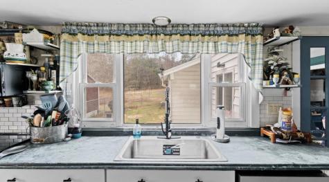 38 Meadow Road Topsham ME 04086