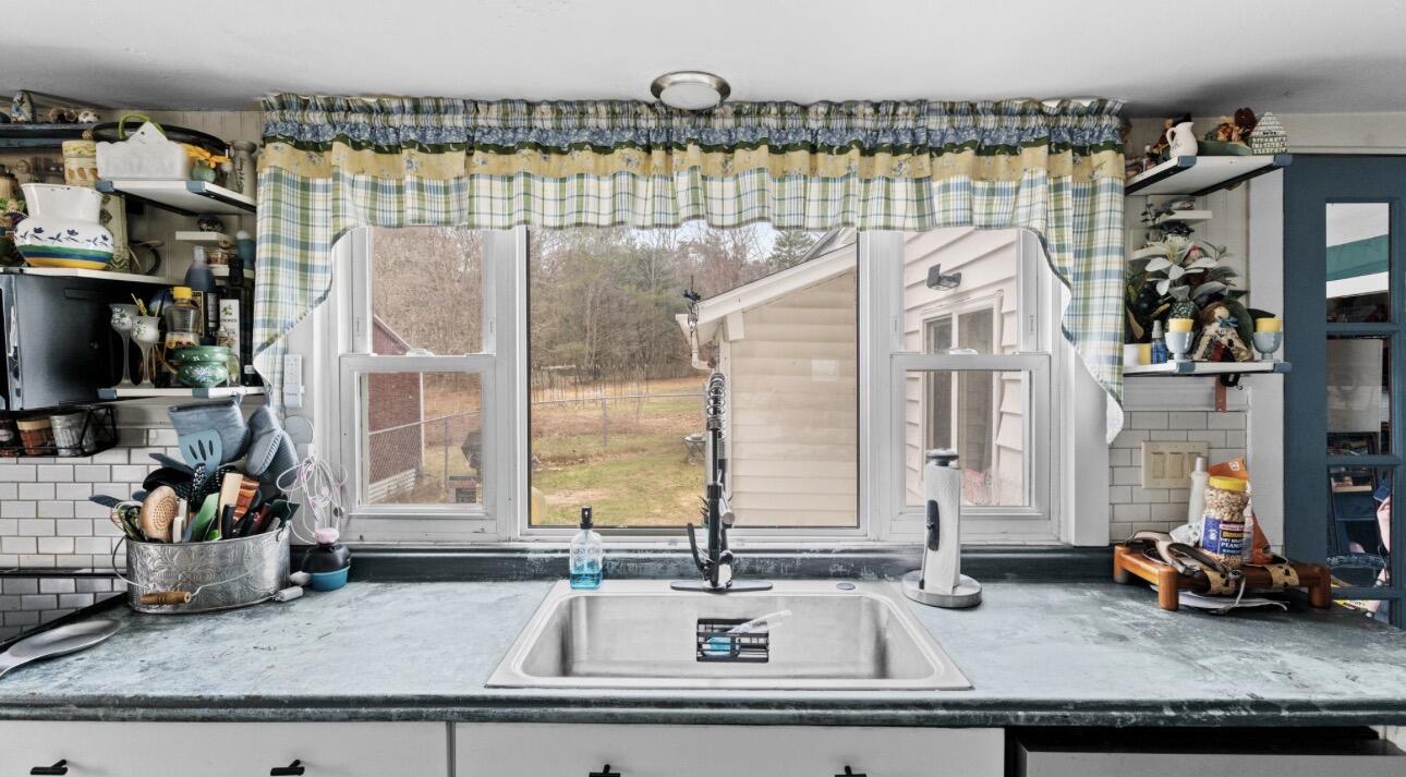 38 Meadow Road Topsham ME 04086