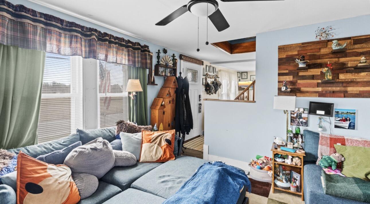 38 Meadow Road Topsham ME 04086