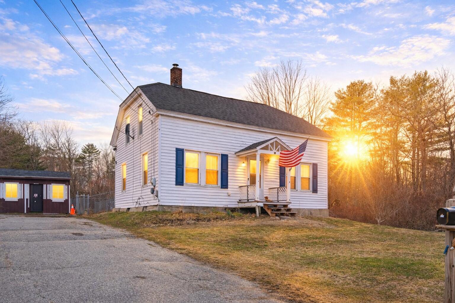 38 Meadow Road Topsham ME 04086