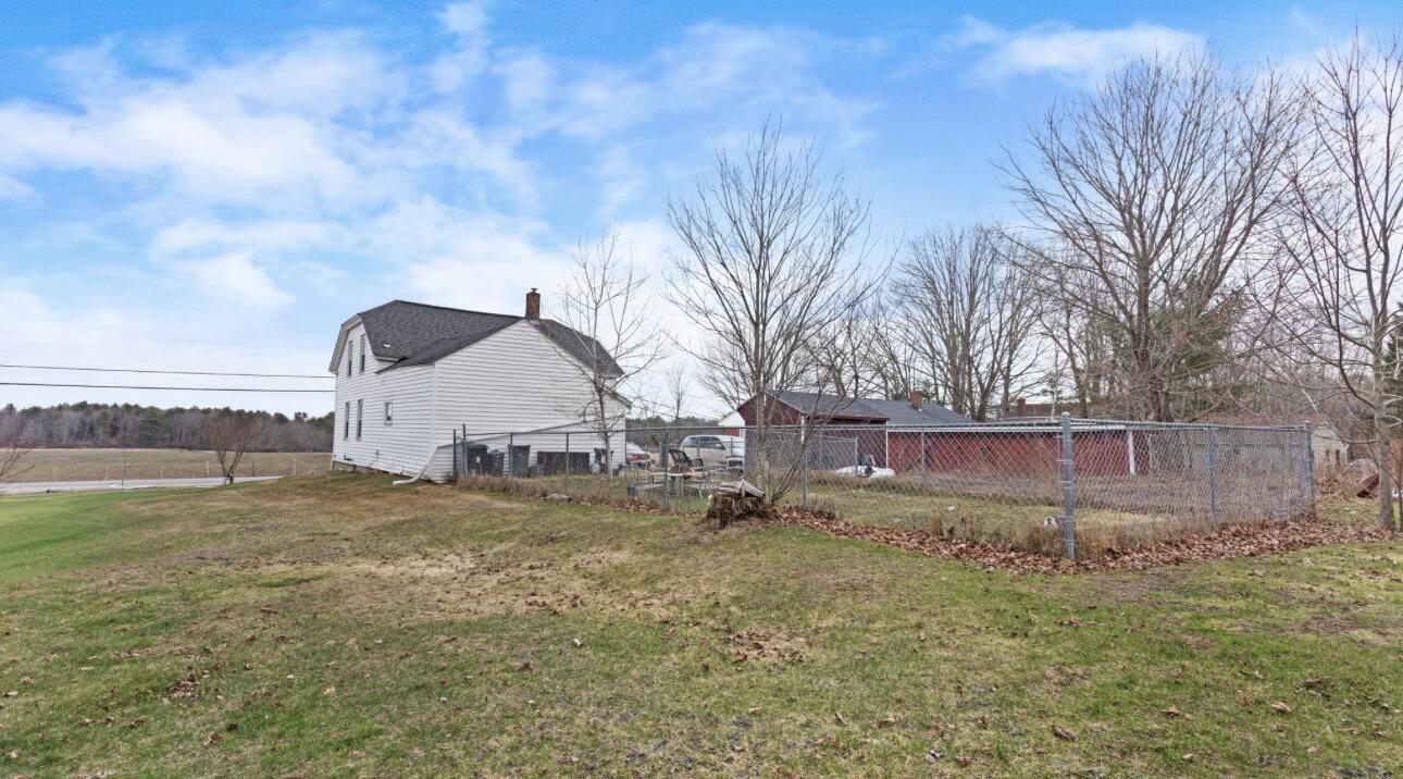 38 Meadow Road Topsham ME 04086