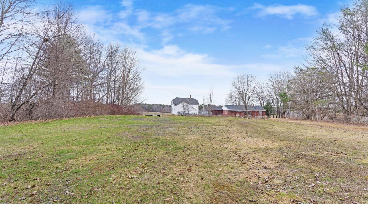 38 Meadow Road Topsham ME 04086