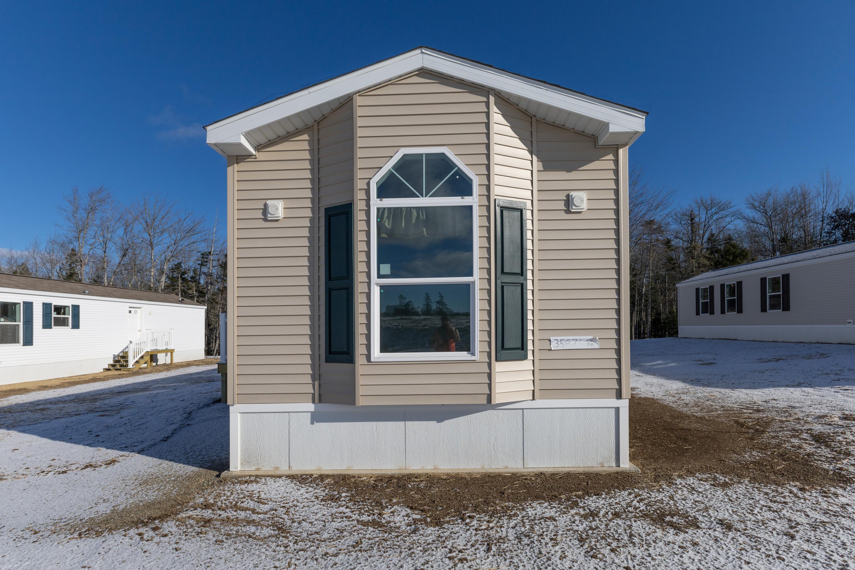 9 Goose Neck Road Hancock ME 04640