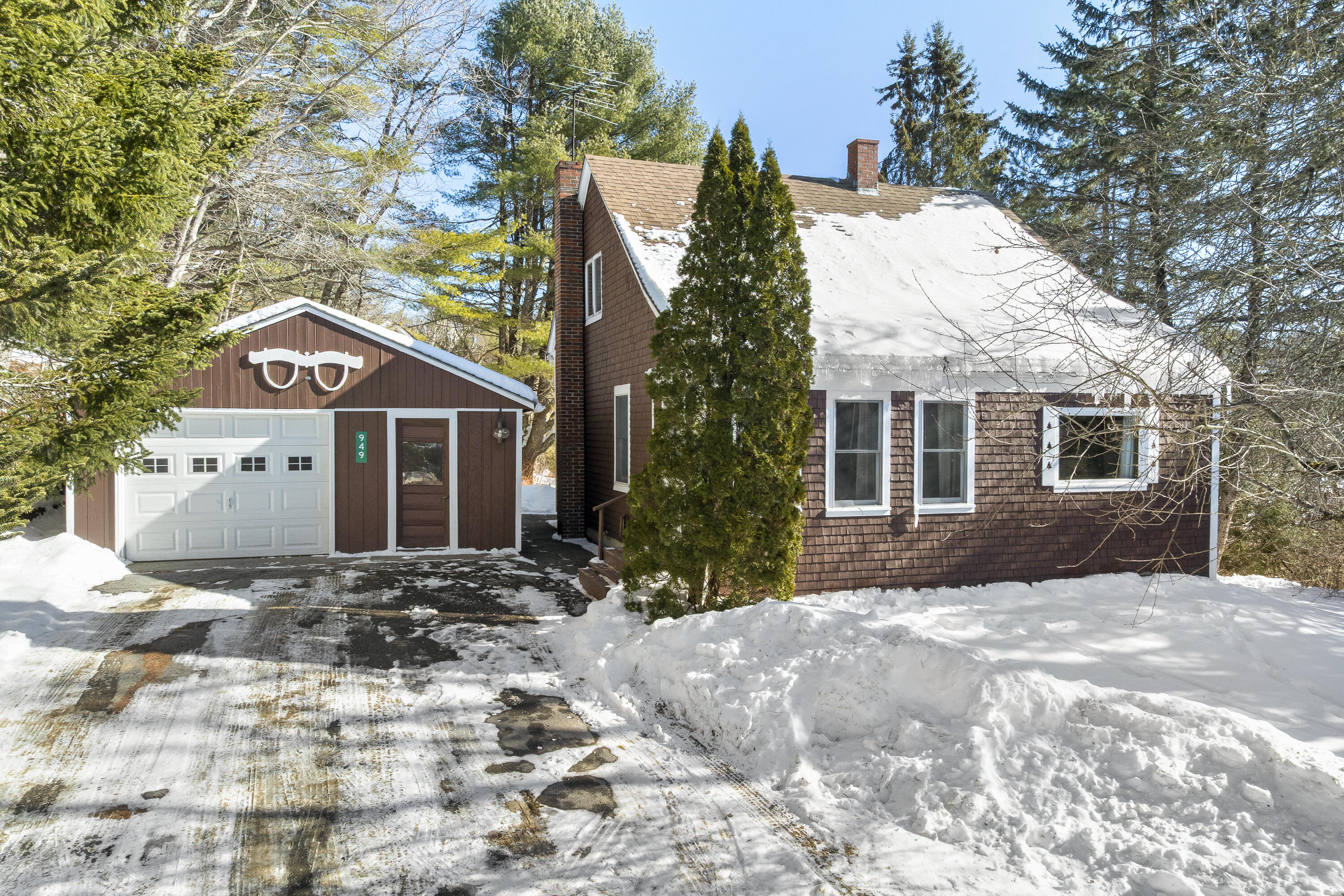 949 Depot Street Waldoboro ME 04572