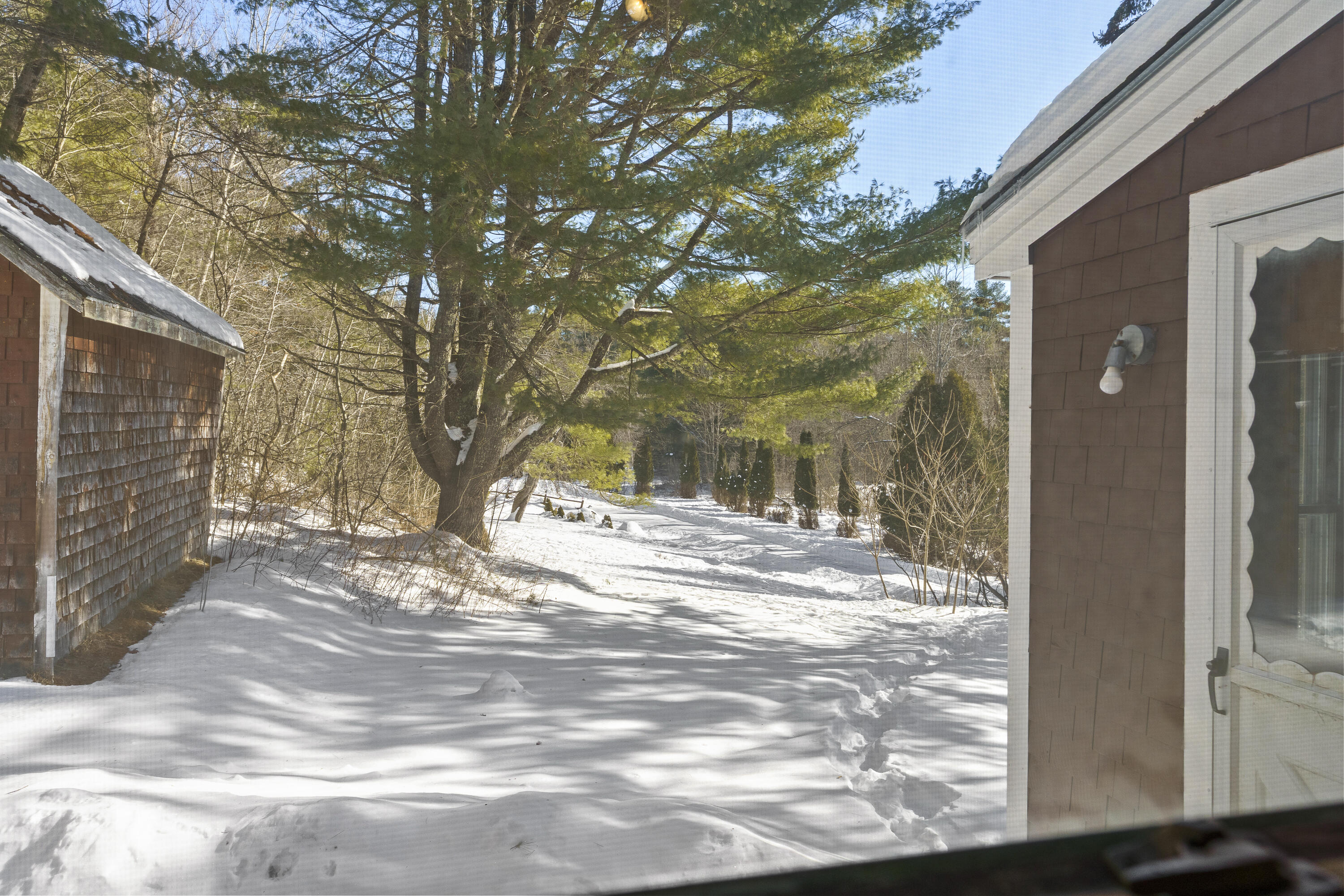 949 Depot Street Waldoboro ME 04572