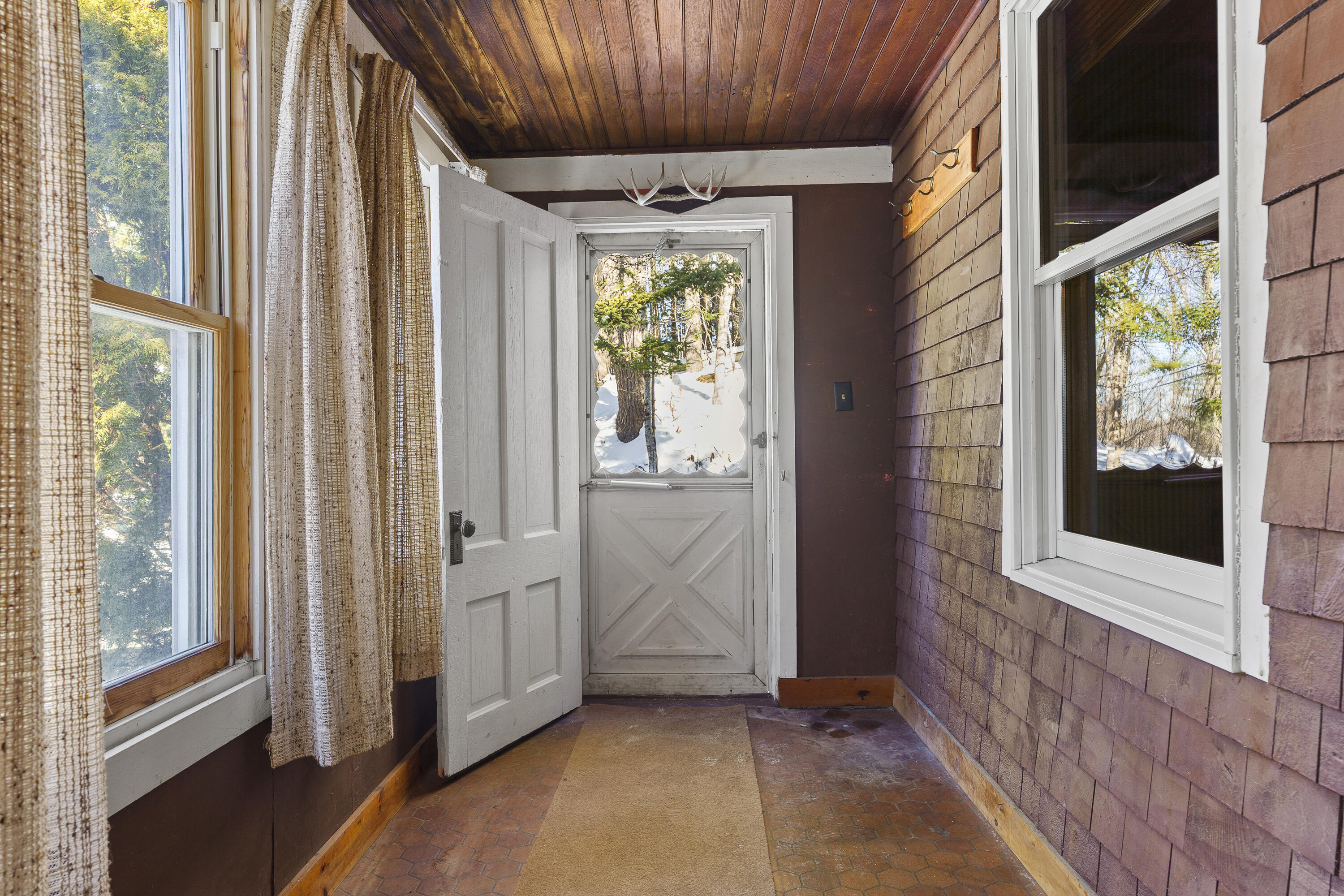 949 Depot Street Waldoboro ME 04572