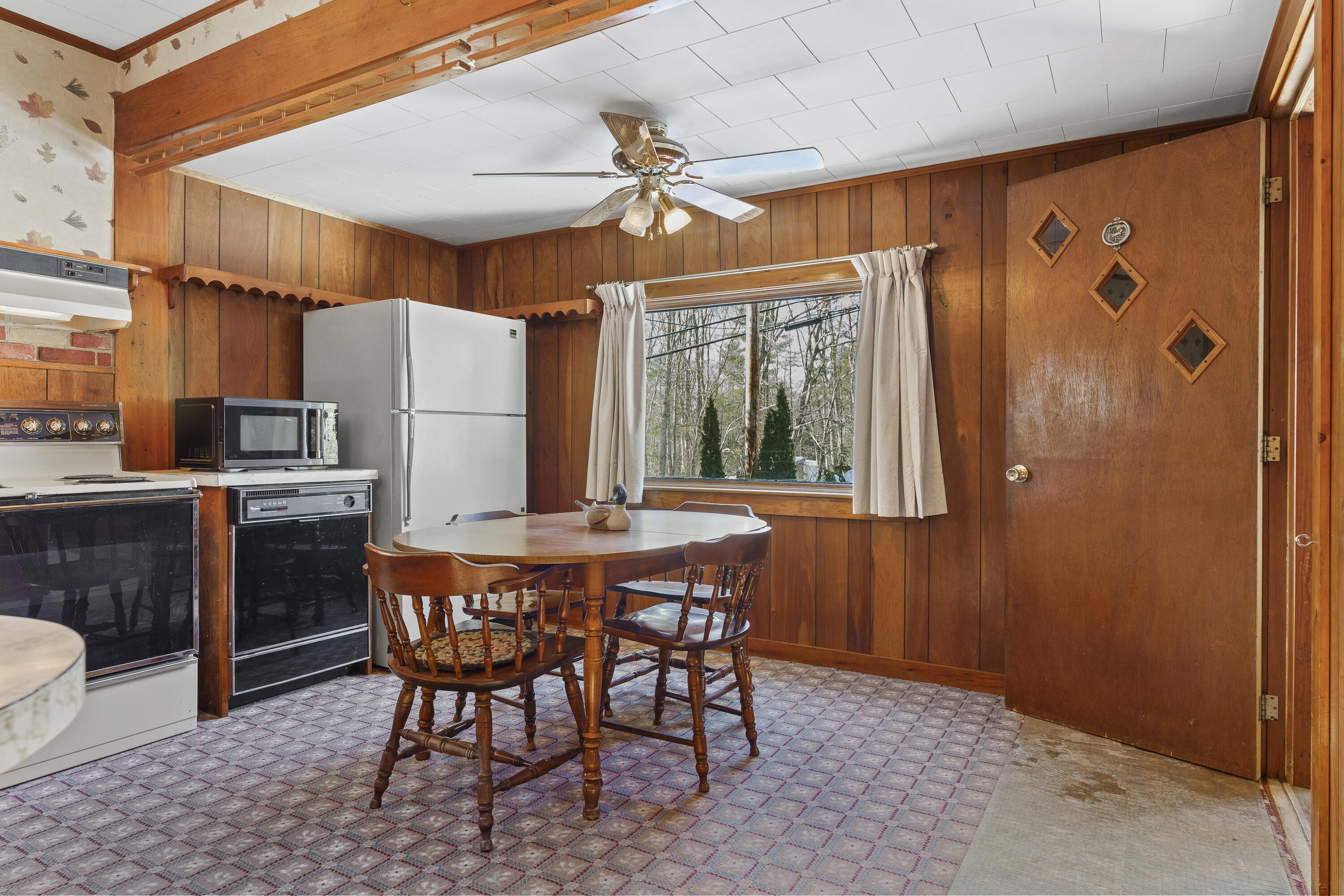 949 Depot Street Waldoboro ME 04572