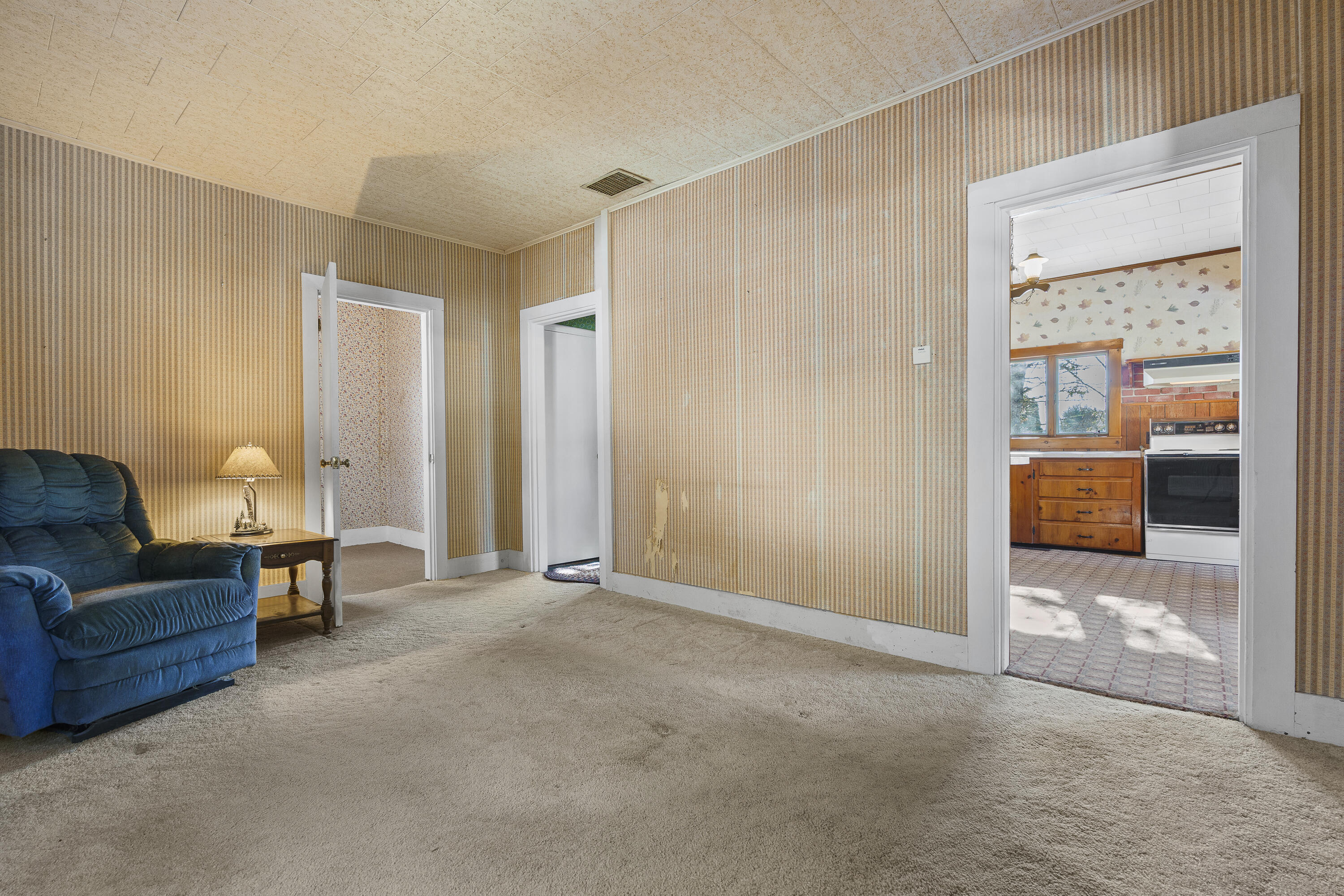 949 Depot Street Waldoboro ME 04572