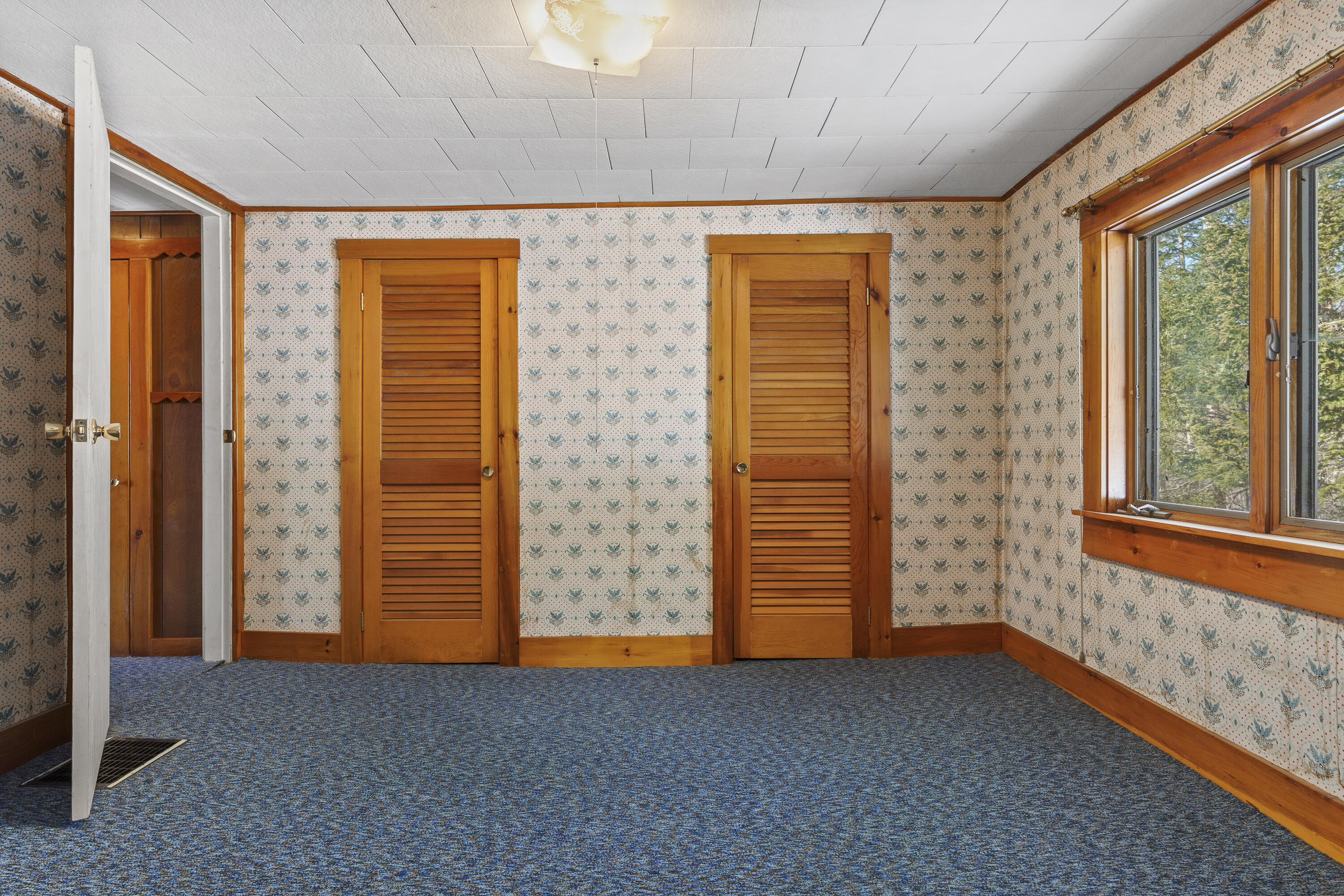 949 Depot Street Waldoboro ME 04572