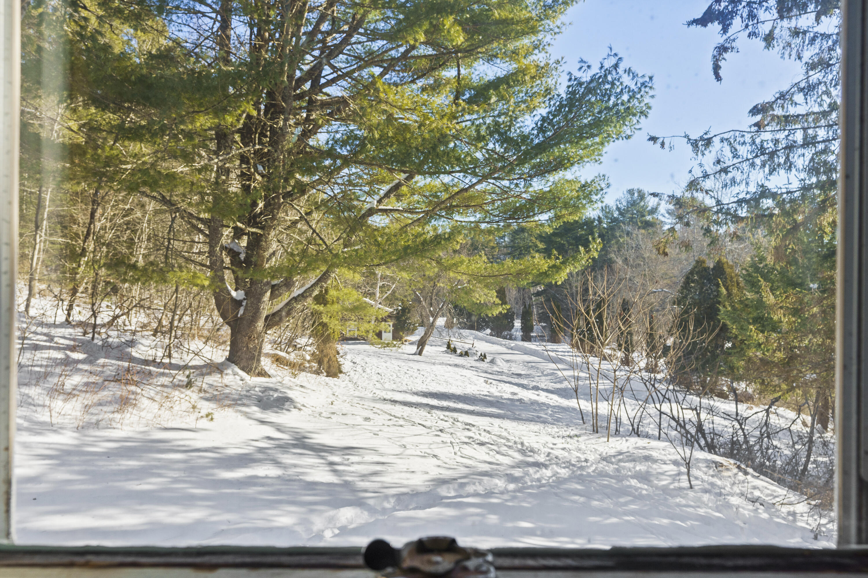 949 Depot Street Waldoboro ME 04572