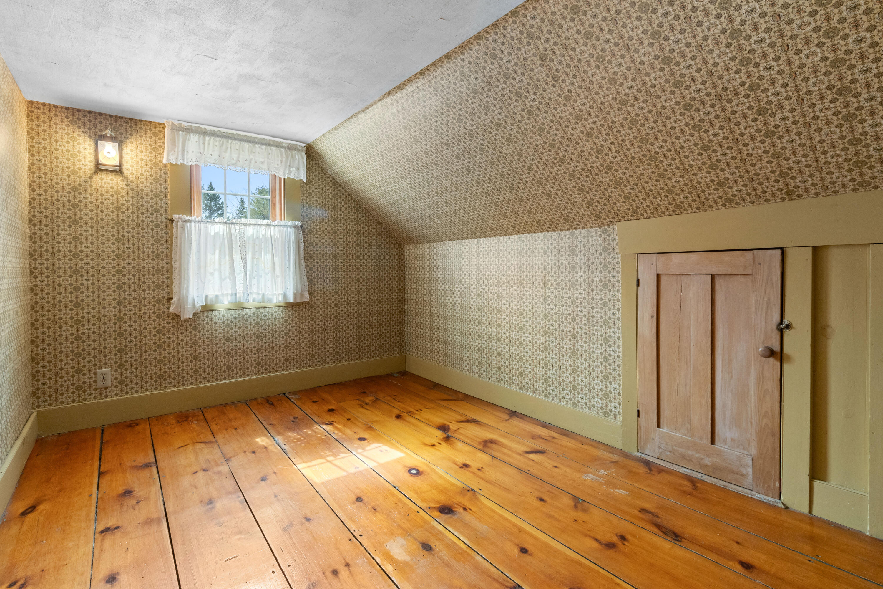 1801 Washington Road Waldoboro ME 04572