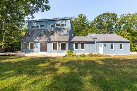 15 Susan Lane Falmouth ME 04105