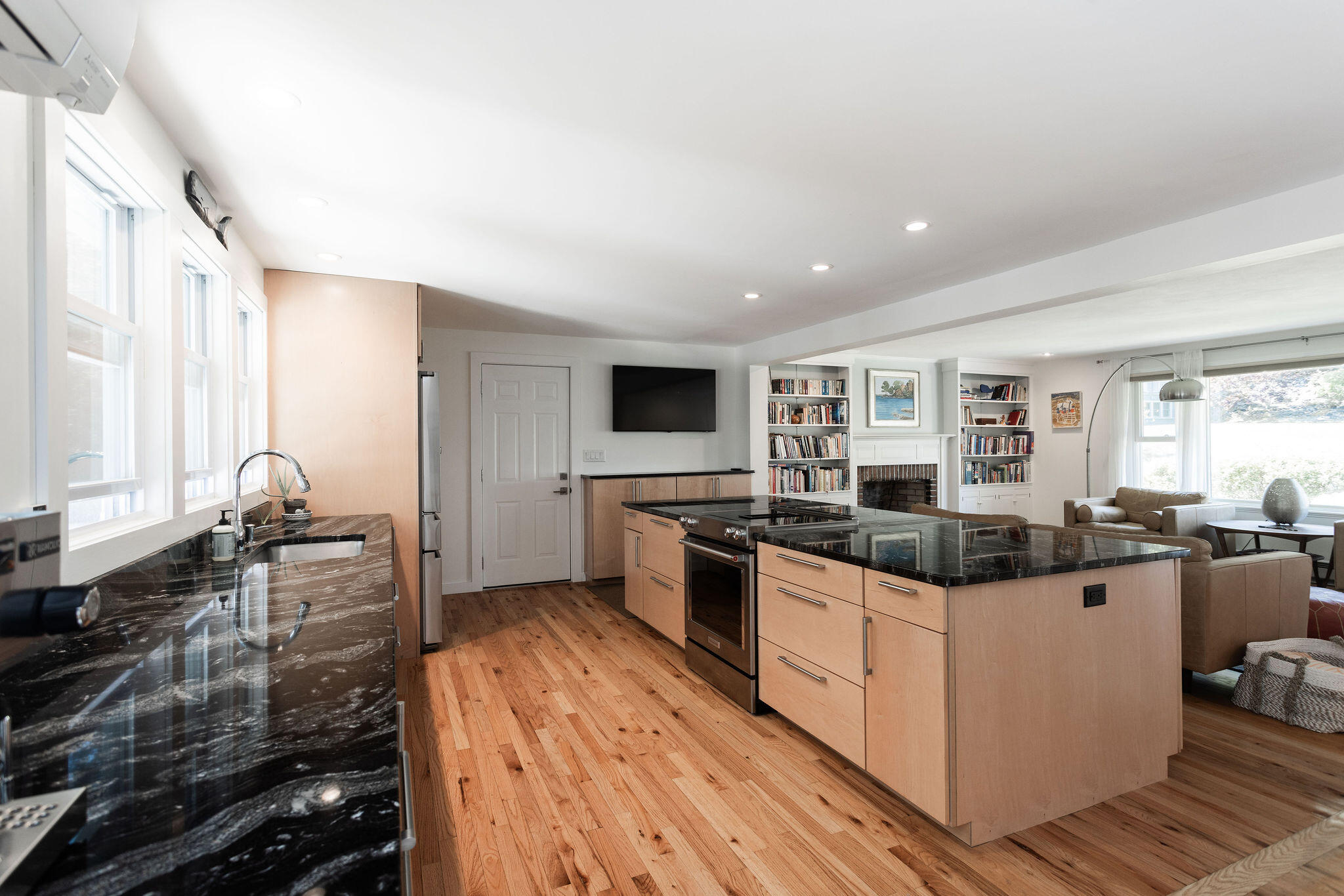 8 Wavecrest Drive York ME 03909