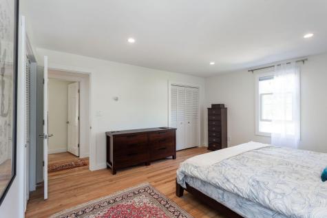 8 Wavecrest Drive York ME 03909