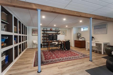 8 Wavecrest Drive York ME 03909