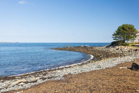 8 Wavecrest Drive York ME 03909