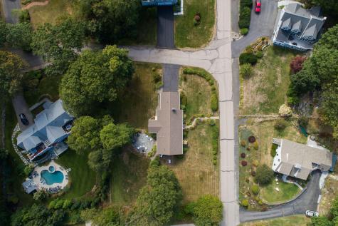 8 Wavecrest Drive York ME 03909