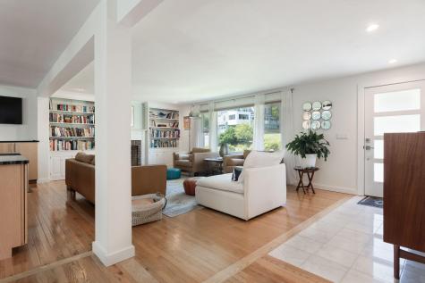 8 Wavecrest Drive York ME 03909