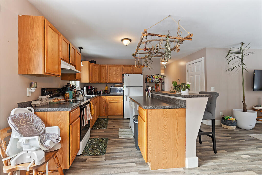 4 Youngs Drive Leeds ME 04263