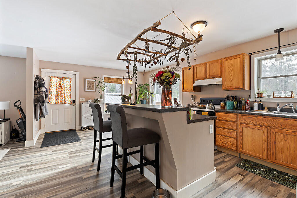 4 Youngs Drive Leeds ME 04263