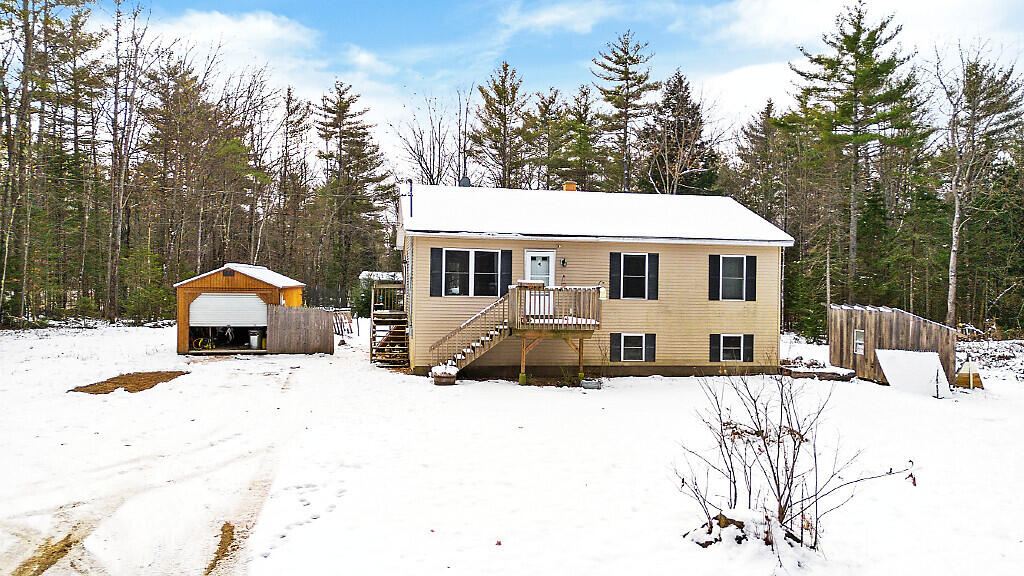 4 Youngs Drive Leeds ME 04263