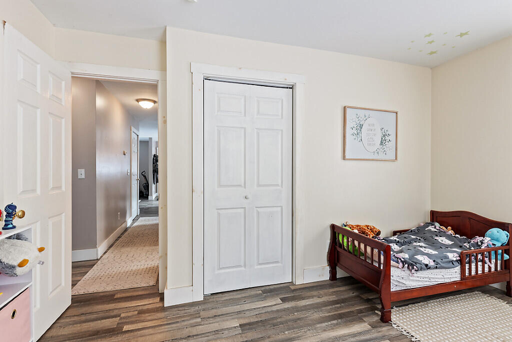 4 Youngs Drive Leeds ME 04263