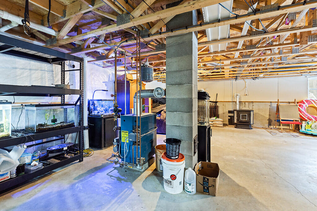 4 Youngs Drive Leeds ME 04263