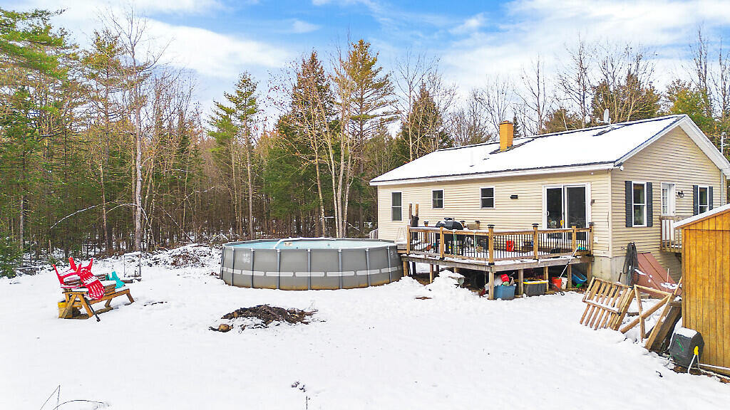 4 Youngs Drive Leeds ME 04263