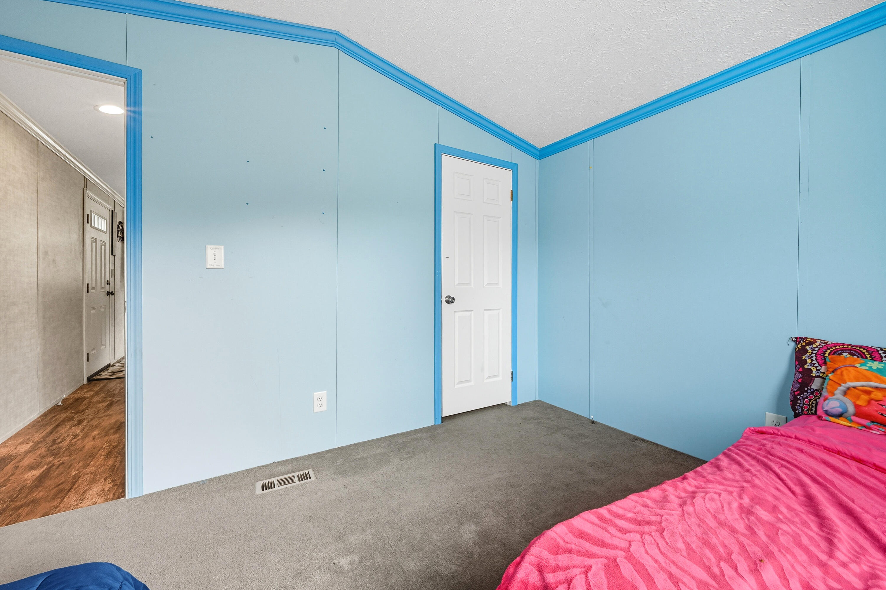 1107 Hill Road Clinton ME 04927