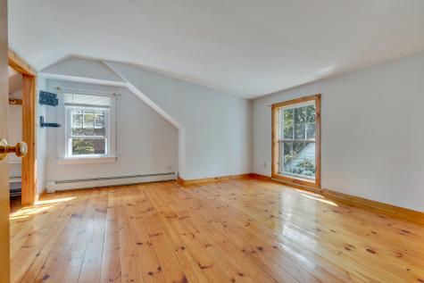 32 Chamberlain Avenue Brunswick ME 04011