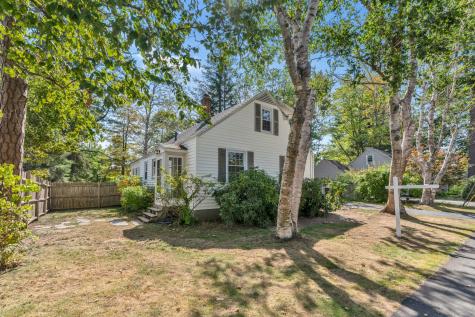 32 Chamberlain Avenue Brunswick ME 04011