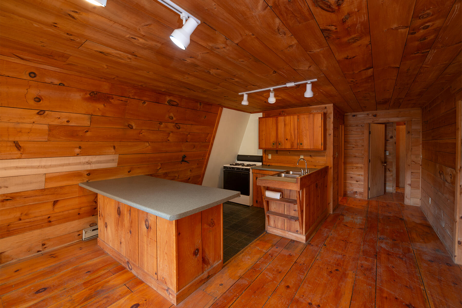 2 Mckenna Court York ME 03909