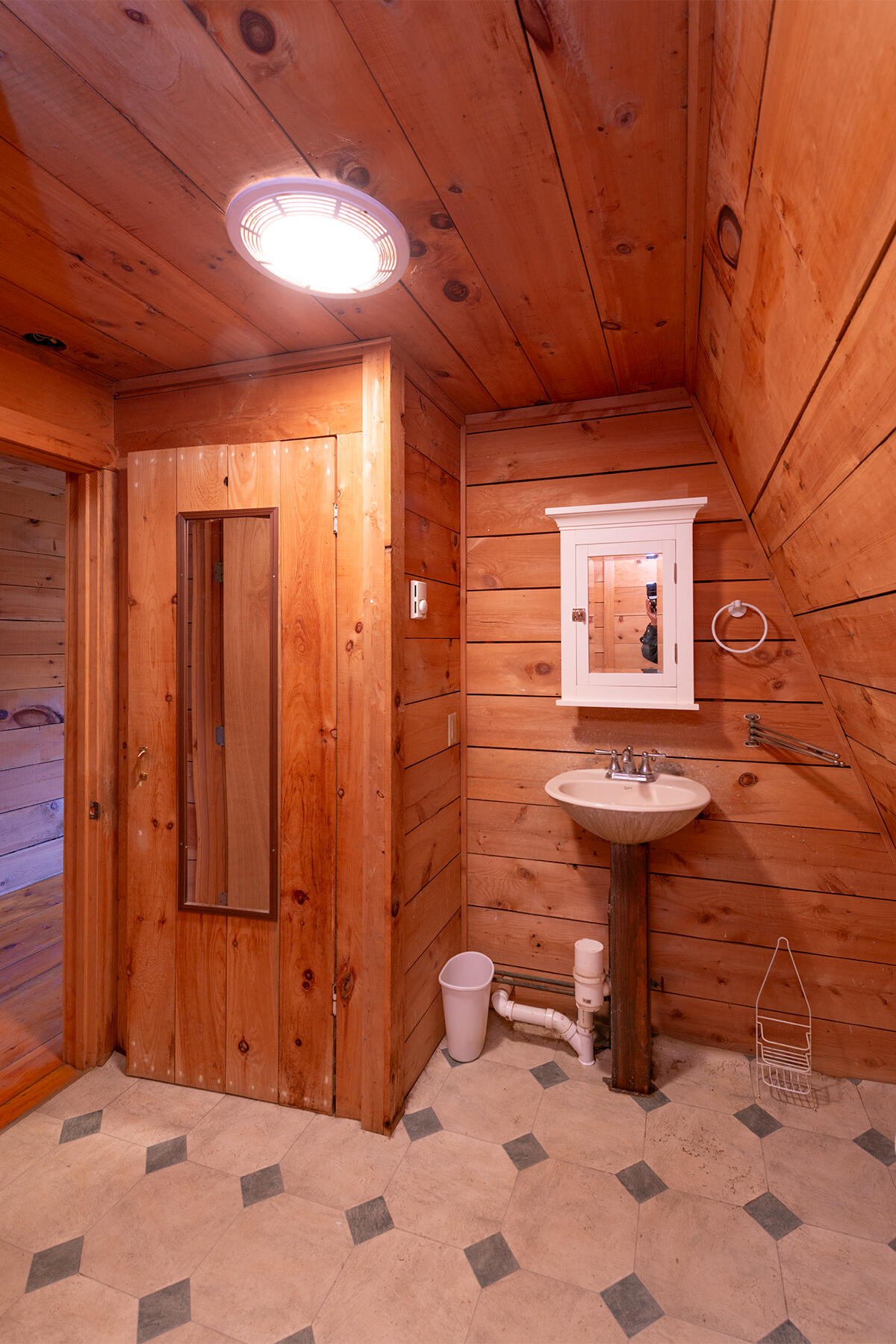 2 Mckenna Court York ME 03909