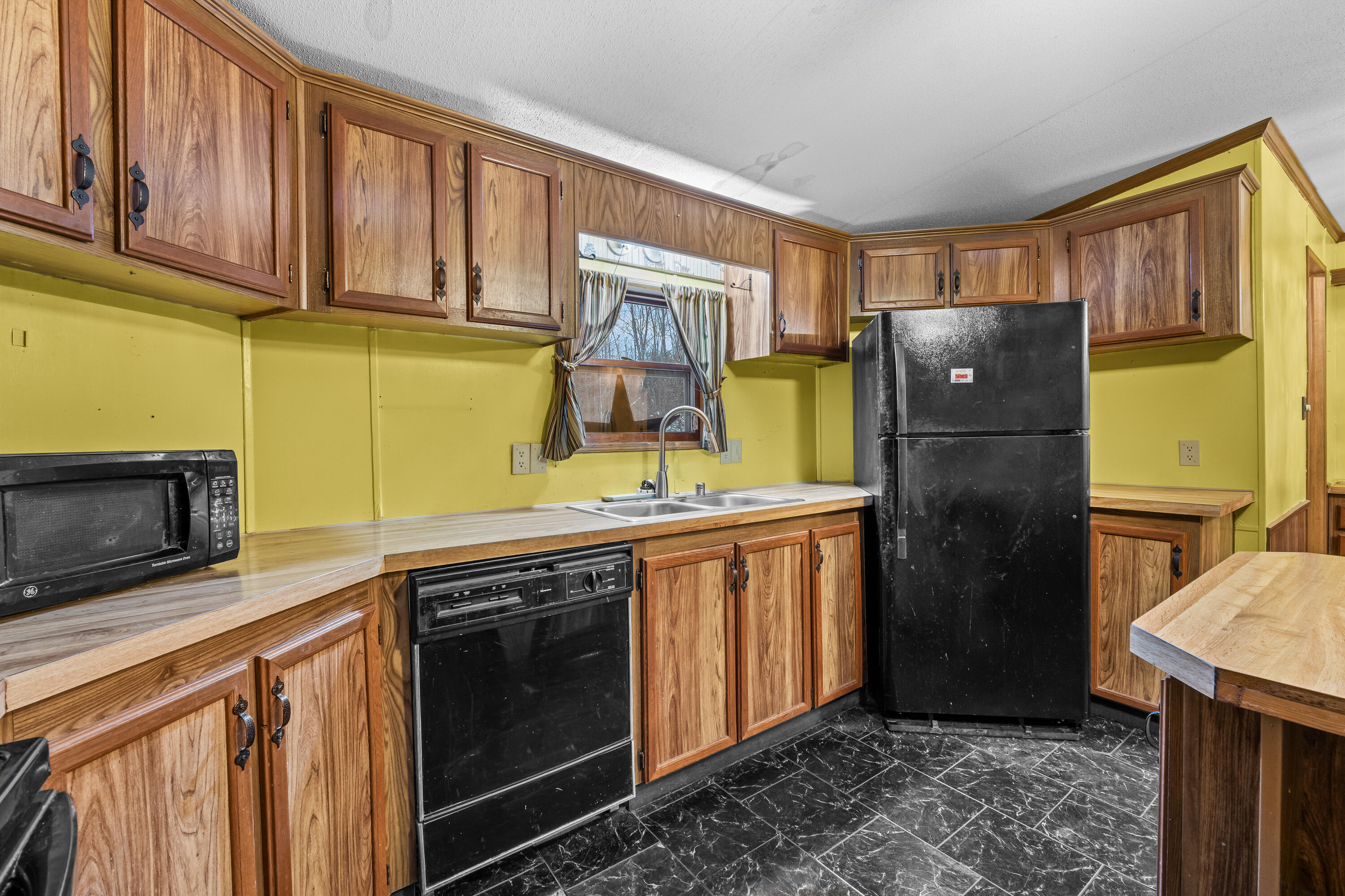 784 E Pond Road Nobleboro ME 04555