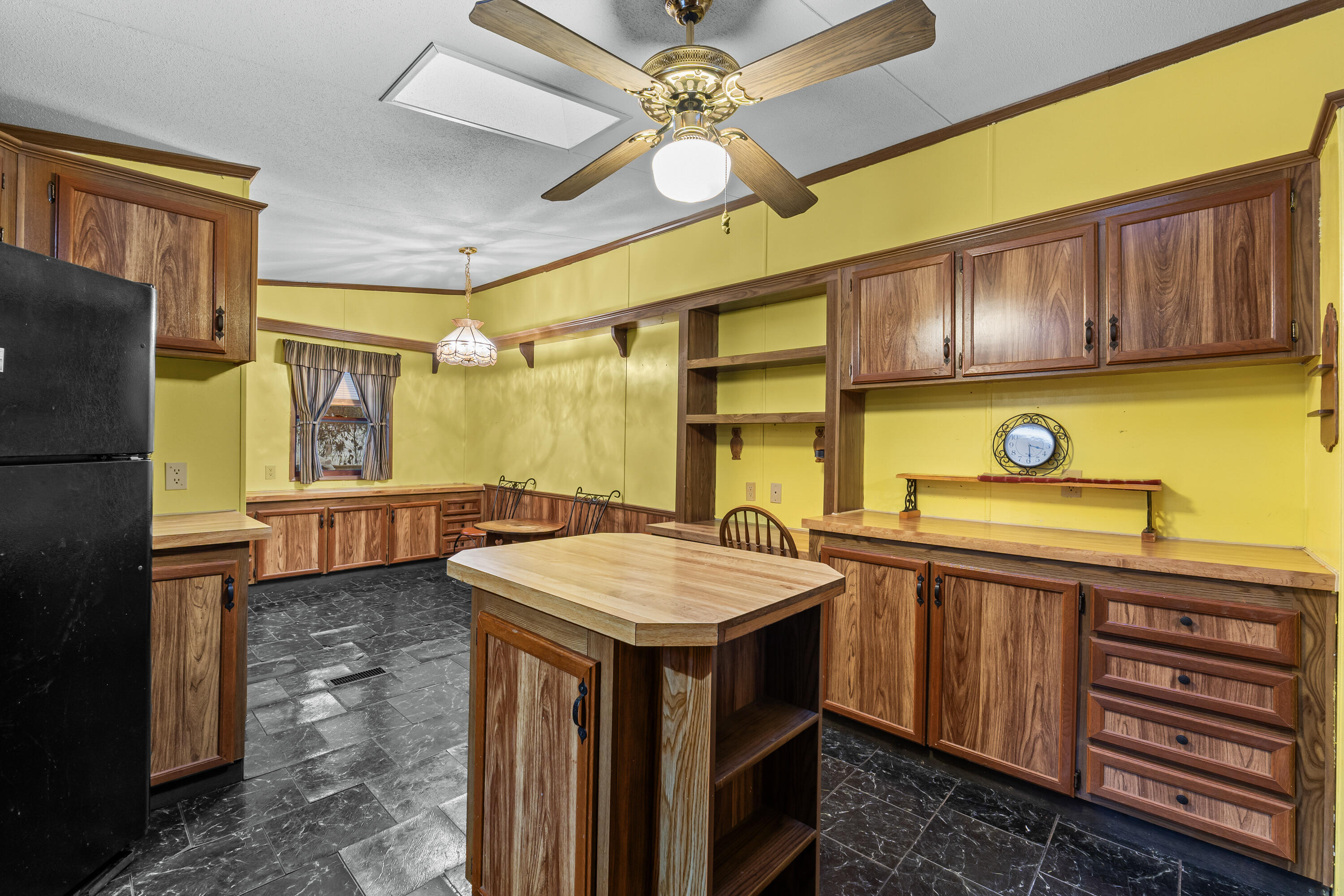 784 E Pond Road Nobleboro ME 04555